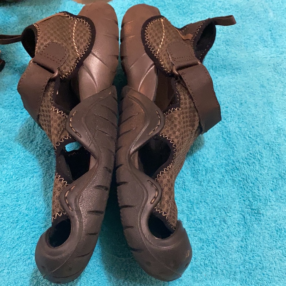 CROC SANDALS - Picture 2 of 8
